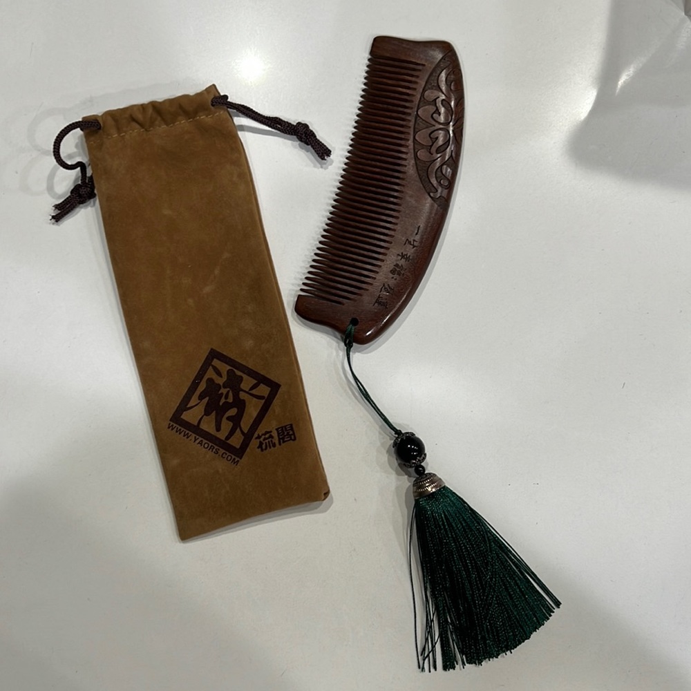 Asian wooden comb with tassel NWT